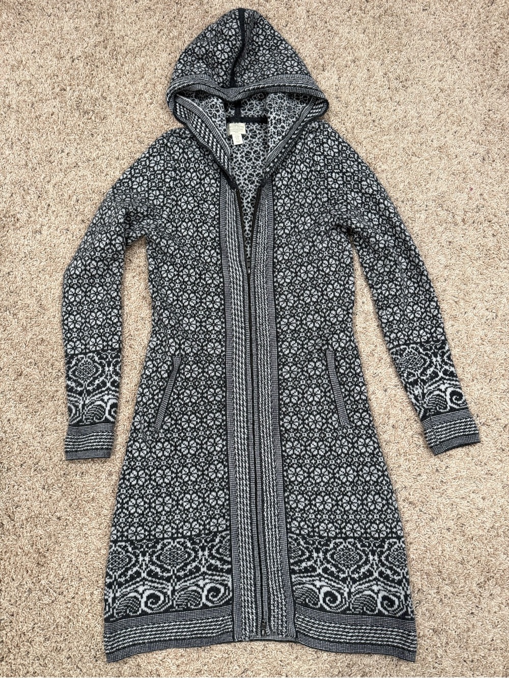 Telluride Clothing Company long zip sweater size M